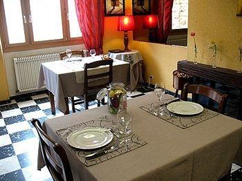 Hotel Le Relais Du Coustoubi Campouriez Extérieur photo