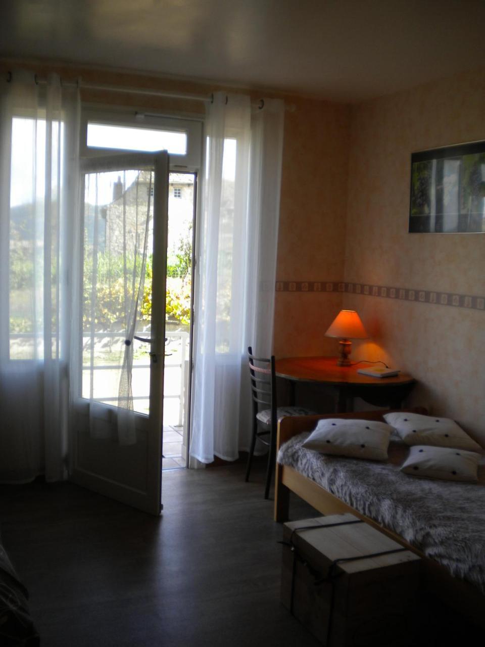 Hotel Le Relais Du Coustoubi Campouriez Extérieur photo
