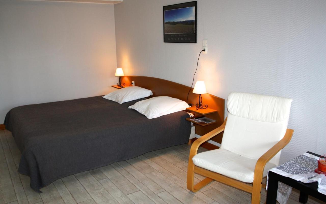 Hotel Le Relais Du Coustoubi Campouriez Extérieur photo